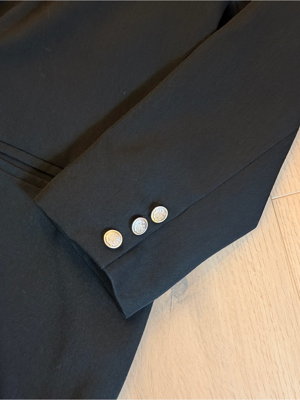 Vintage Black Blazer - Picture 7 of 8